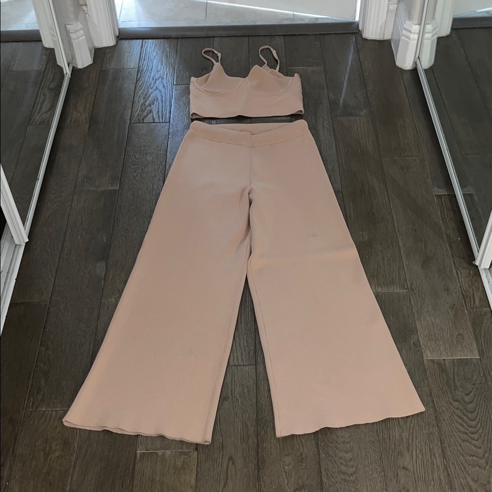 Aqua Women's Cream Wide Leg Pants & crop top